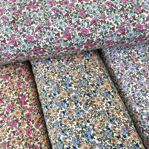 Krem Zemin Pastel Dallar Viskon Kumaş