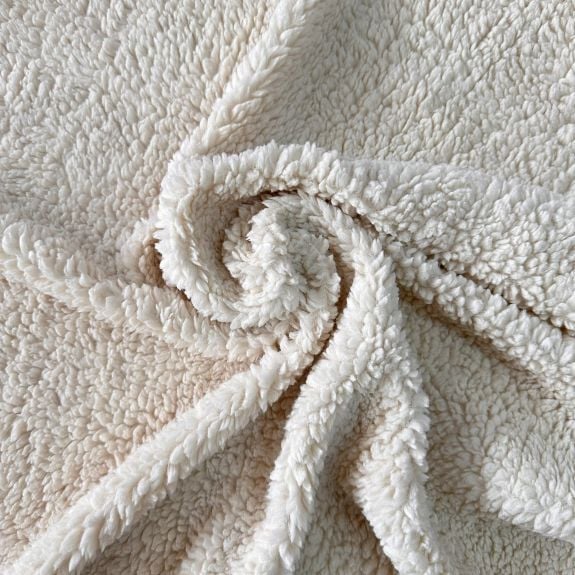 Bej Kuzu Tüyü Peluş