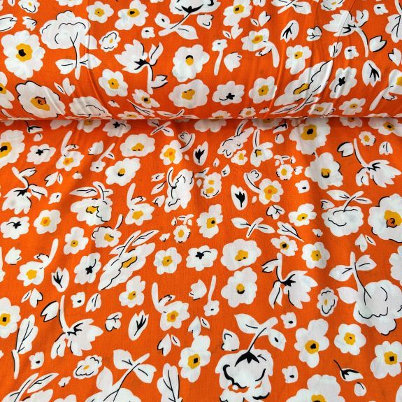 Daldaki Papatyalar Viskon Kumaş Turuncu