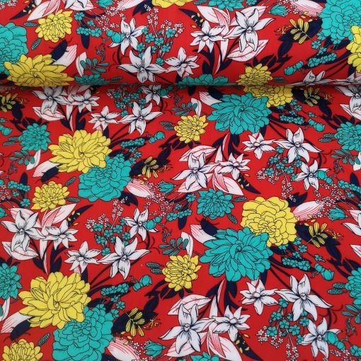 Serpme Çiçekli Viskon Kumaş Kırmızı