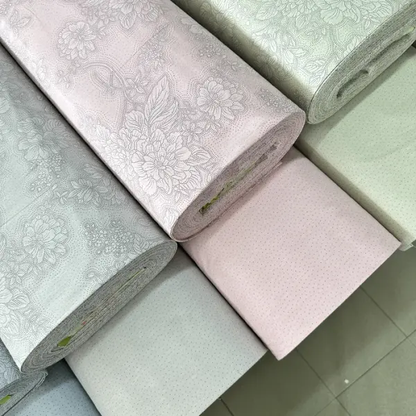 Daldaki Güller Poplin Kumaş