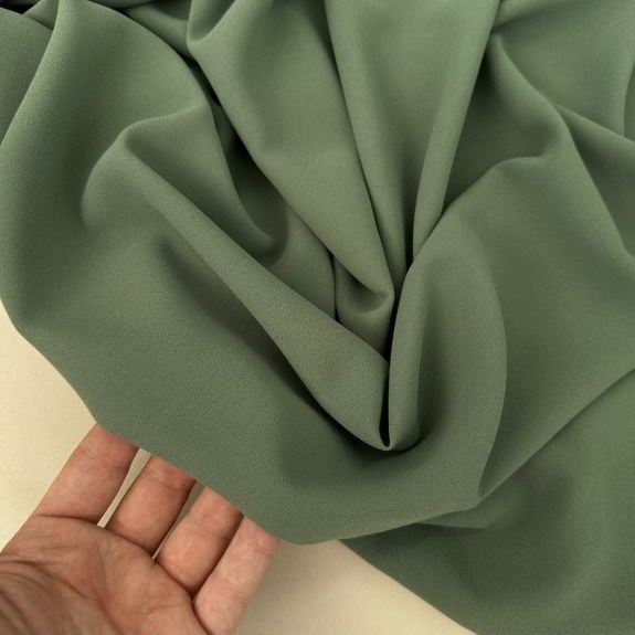 Çağla Yeşili  Armani Krep