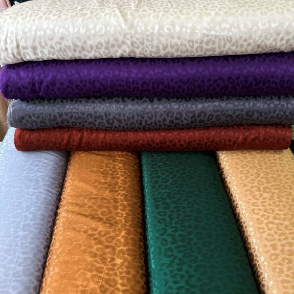 Leopar Desen İpek Jakar Kumaş