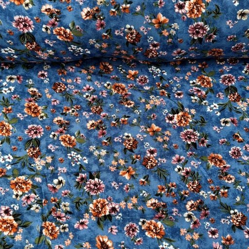Uçuşan Çiçekler Tek En Viskon Kumaş Mavi