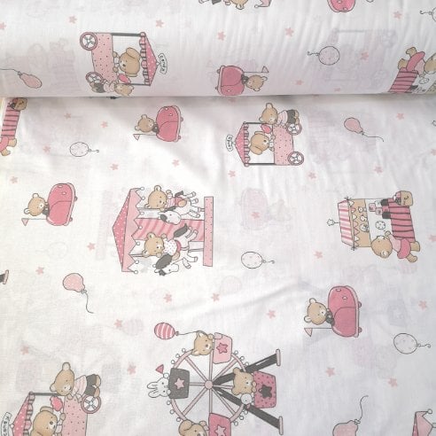 Dönme Dolaptaki Ayıcıklar Poplin Kumaş Pembe