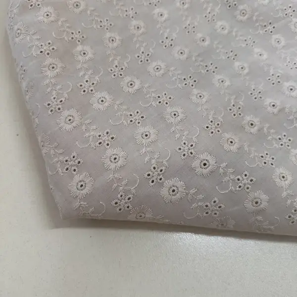 Bej Papatyalı Fisto Kumaş