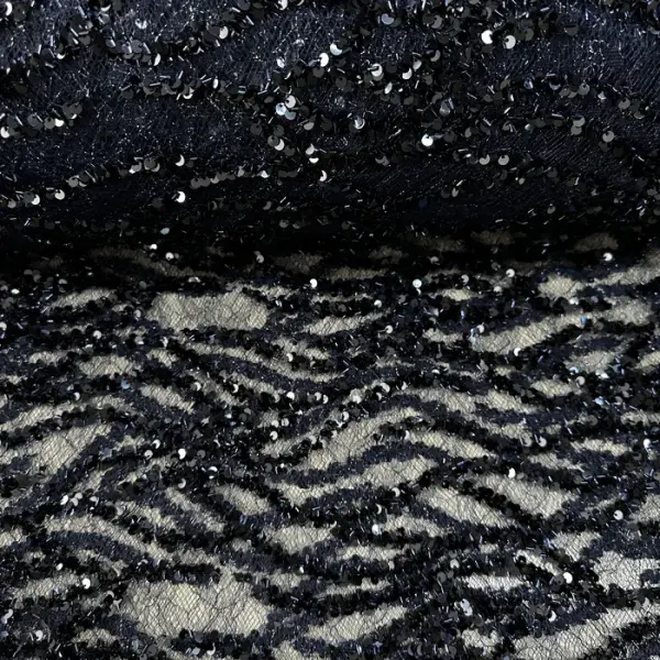 Lacivert Sarmaşık Desenli Pullu Dantel