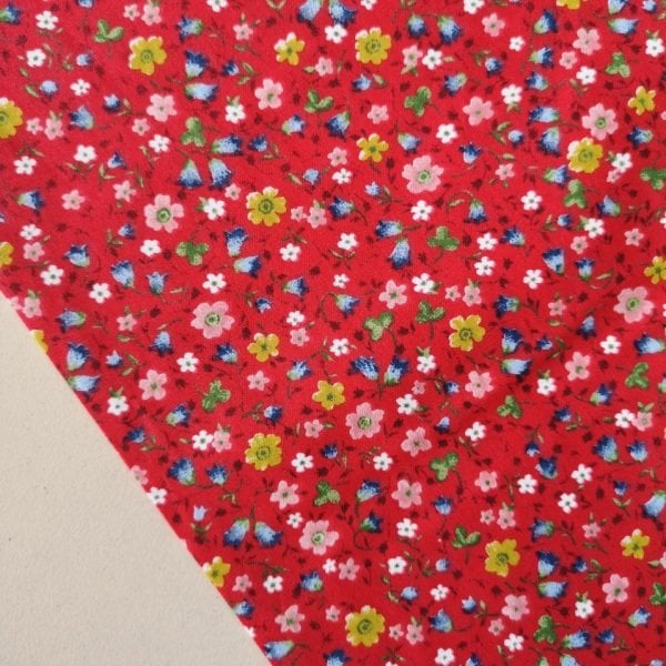Minik Çiçekli Poplin Kumaşlar Kırmızı