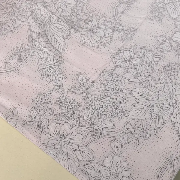 Daldaki Güller Poplin Kumaş Pembe-Çiçekli