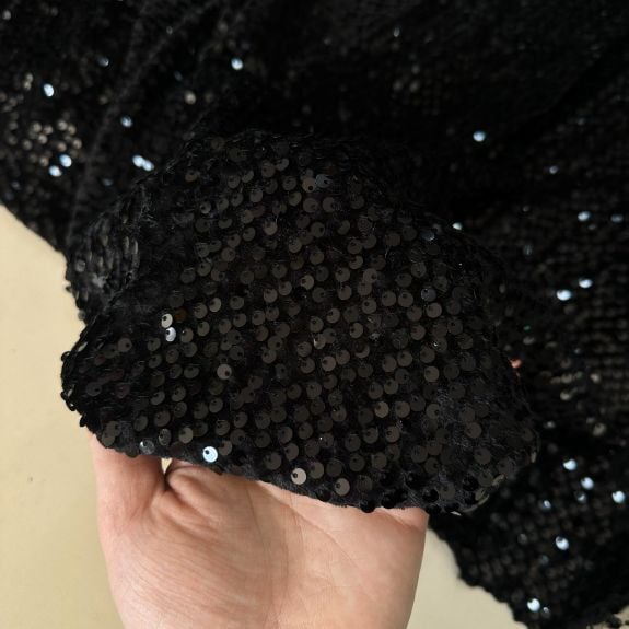 Siyah Pullu Kadife Kumaş