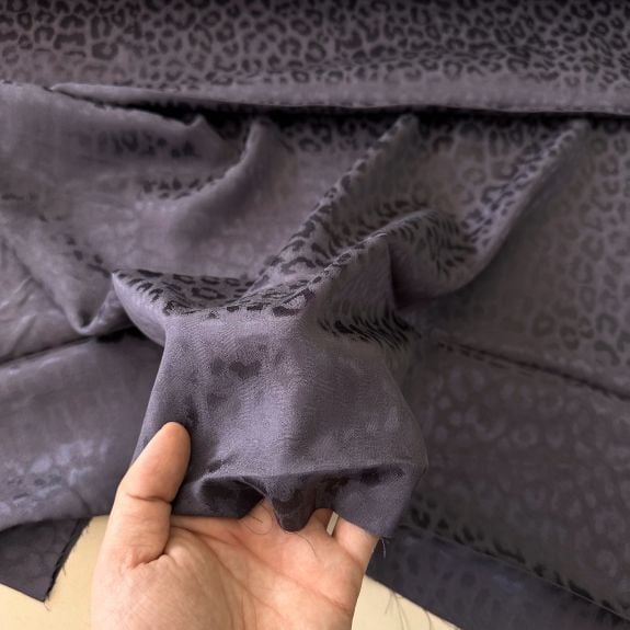 Leopar Desen İpek Jakar Kumaş Füme