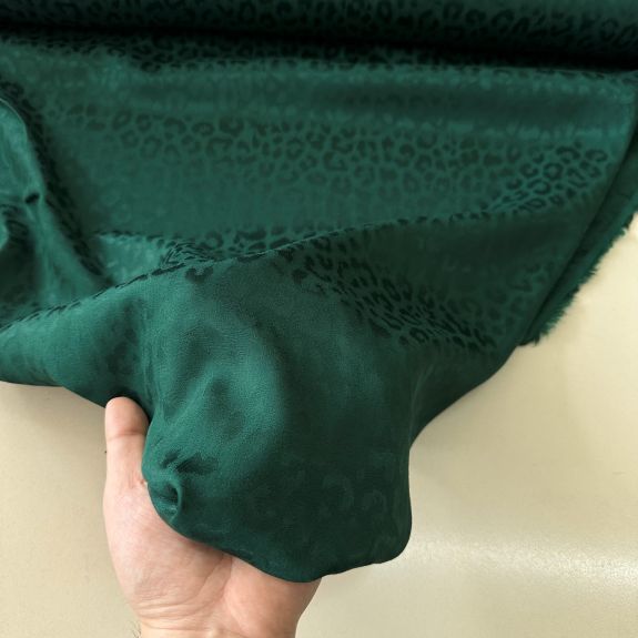 Leopar Desen İpek Jakar Kumaş Zümrüt Yeşili