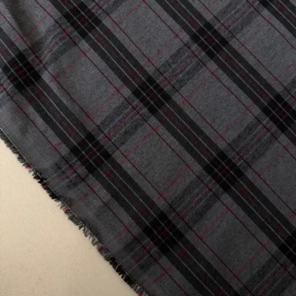 Kareli Poliviskon Ve Flanel Kumaşlar Füme