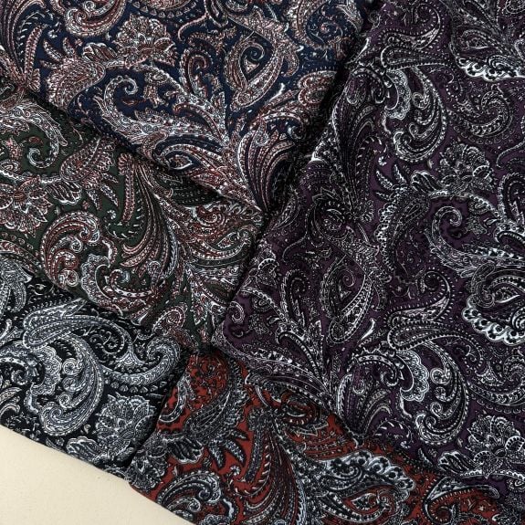 Geleneksel Şal Desenli Viskon Kumaş