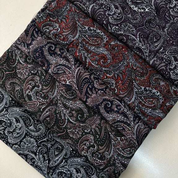 Geleneksel Şal Desenli Viskon Kumaş