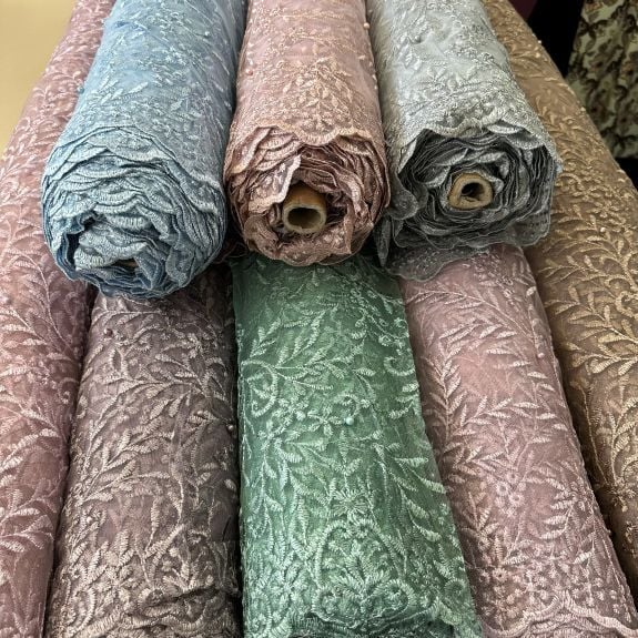 Yaprak Desenli Fransız Dantel