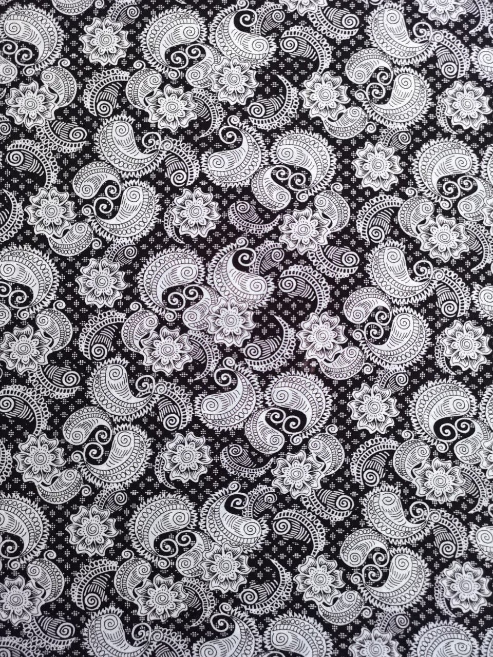 Kahverengi Şal Desenli Liza Kumaş