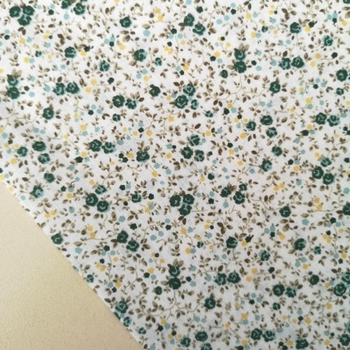 Minik Papatyalar Poplin Kumaş Yeşil