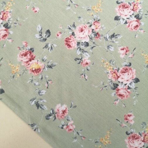 Pastel Çiçekler Poplin Kumaş Yeşil